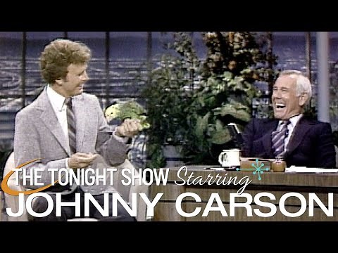 Full Appearance - Poncho The Parrot