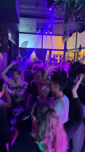 9.8K views · 96 reactions | E tako se feša! Vesela mlada ekipa u Stop-u u Rijeci! Vidimo se u Petak u Khali(Rijeka) i Subota Jaz dolce Vista (Malinska) | TRIO MARINERO | Facebook