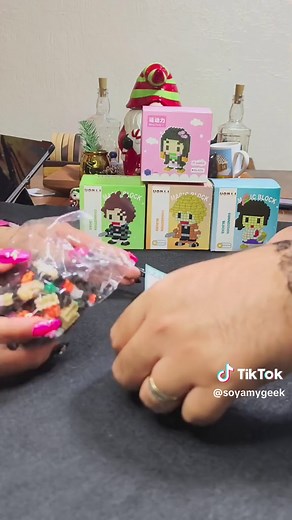 Armamos a la bella Nezuko 😍 y a ti te gusta armar Magic blocks? P.S. te dejo el instructivo en el segundo 34 ☺️ #magicblock #nezuko #demonslayer #nezukokamado #nezukochan #tanjiro #fyp #diadereyes