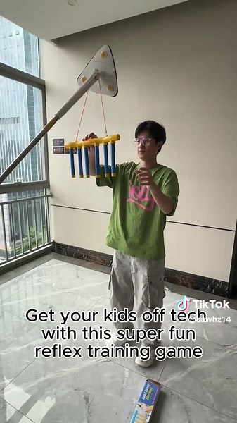 How Fast Are Your Reflexes? Stick Catching Game