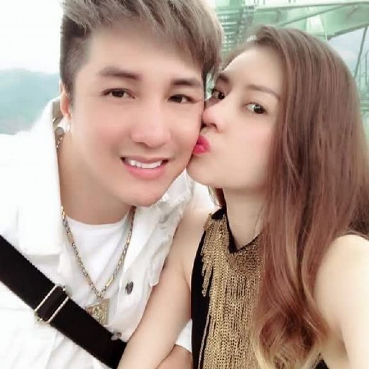 các bạn có thích cặp đôi này ko