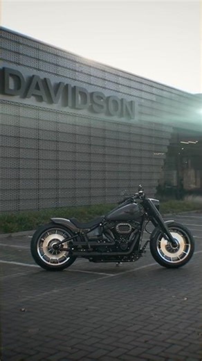 THUNDERBIKE “GREY DOZER” customized Harley-Davidson #softail #fatboy