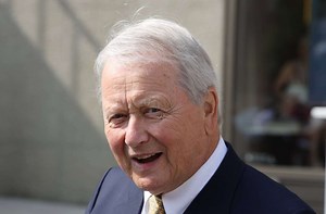 Ehe-Aus nach fast vier Jahren: Wolfgang Porsche reicht Scheidung ein