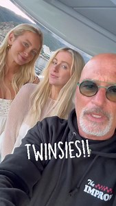 Hanging with @thepeterstwins @laurenpeters_xo @nicolepetersxo | Howie Mandel