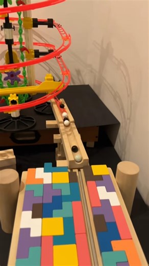 Quercetti Skyrail Marble Run plus Terris blocks combine for satisfying ASMR #marblerun #marbleasmr