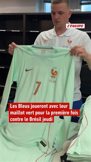 L'équipe de France portera son nouveau maillot vert face au Brésil