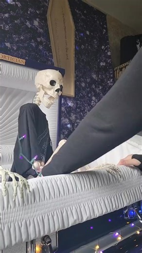 How to shroud a body! | The Modern Mortician