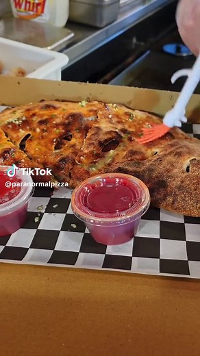 calzone #plantbasedeats #veganpizza #bethlehempa #veganrecipes