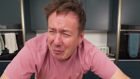 Watch giant fizzy gummy bears take over viral recipes