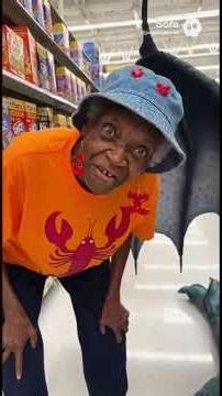 Cthulhu Meets The Crazy Karen Walmart Therapist THE MOVIE #shorts #youtubeshorts #cthulhu #therapist