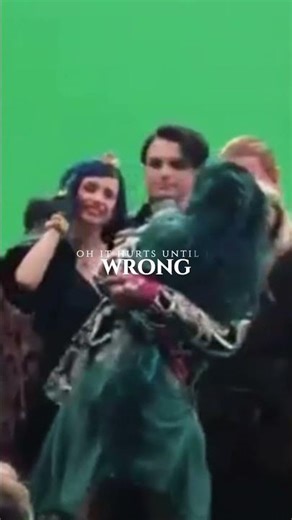 Uma and Carlos edit - China Anne McClain and Cameron Boyce edit behind the scenes descendants 3 -end