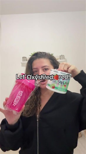 Talking about Oxyshred!🍓 . I’m going to be taking Oxyshred on days I’m training as a pre workout! . I might even document on here how it’s going, I have linked below the Oxyshred on its own and with the shaker☺️ . This jacket is dfyne🥰 . @DFYNE @DFYNE.HQ @ehplabs @ehplabsuk . #oxyshred #preworkout #tiktokshop #dfyne #gymgirl