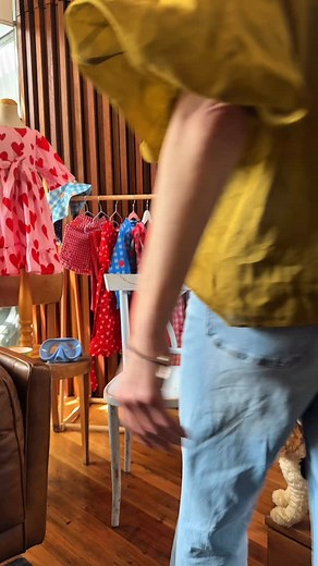 20 comments | Clothes aren’t just clothes, they’re a mini’s first form of self-expression 勺 At oobi, we believe every outfit should be as bright, bold, and unique as their personality. 露‍♀️ Comfort  Confidence  Colour Let them shine, one outfit at a time! ✨ | Oobi | Facebook