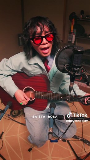 TONEEJAY 711 Acoustic Performance and Lyrics