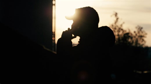 Die Masche der Telefonbetrüger – Wie kriminelle Banden ahnungslose Menschen ausnehmen