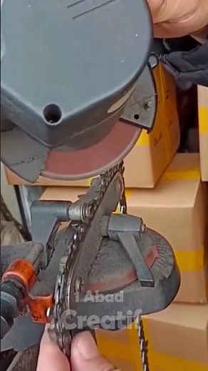 Senso chainsaw sharpening process #satisfying #machine #machinetools #shortvideo