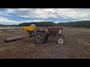 International Harvester 274 Spreading Rye Grass