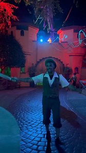 8.2K views · 114 reactions | Jack and the Beanstalk spotted inside Scary Tale Road during Howl-O-Scream @buschgardensva !! #buschgardens #buschgardenswilliamsburg #howloscream #howloscreamwilliamsburg #jackandthebeanstalk #scarytaleroad #scarytales | Freaks of Halloween Horror Nights | Facebook