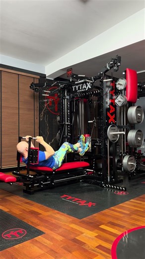 BEST Home Gym: Quadriceps and Glute Workout | TYTAX Machine Workout #buildbackmuscles #POWER RUNNER