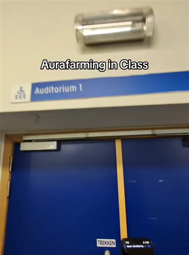 Aura 99 in Classroom Vibes