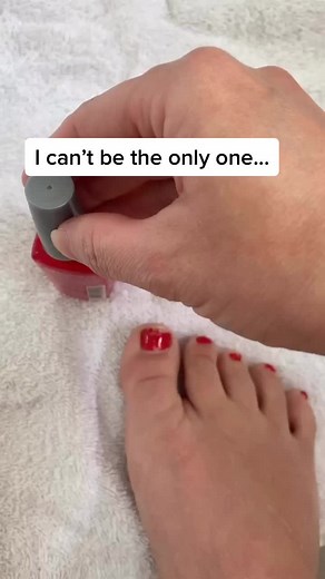 How to Paint Your Toe Nails Like a Pro