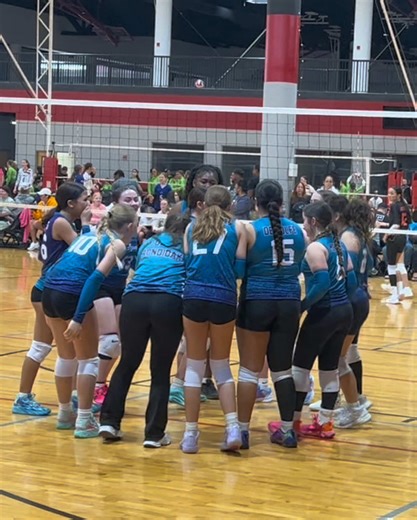 They’ll try to copy the culture. Chase the image. But authenticity can’t be duplicated. They’ll never catch the Legacy we’re building, but keep trying. 💜🩵🏐 #fyp #aau #volleyball #club #team