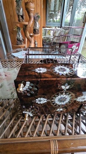 Büyük ustalıkla emekle çalıştığımız yeni sezonun yeni eserleri orijinal Sedef kakma pirinç telkari ekstra lüks kök ceviz koleksiyon değeri aşırı yüksek eser... | Demir Demirbaş