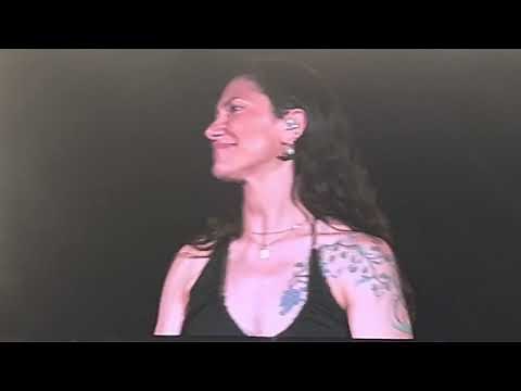 Elisa - A modo tuo - Campovolo 11 giugno 2022 - Una nessuna centomila (canzone completa)- 4k