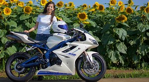 【バイク】ruriko_675の年齢などプロフィールを紹介！普段の仕事なども解説！｜ペンタニュース