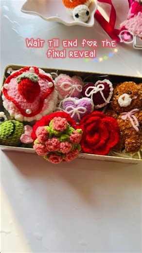 Would you like tutorial on this Valentine set🧸✨#crochet#diy #crochetkipaathshala #handmade #shorts