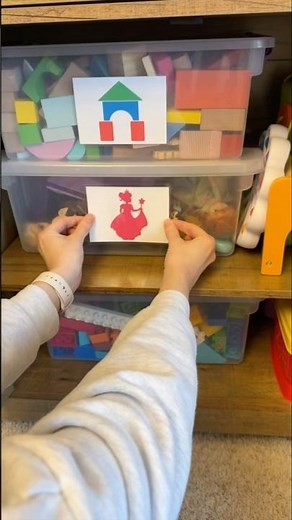 Toy bin labels with Cricut #cricut #toyorganization