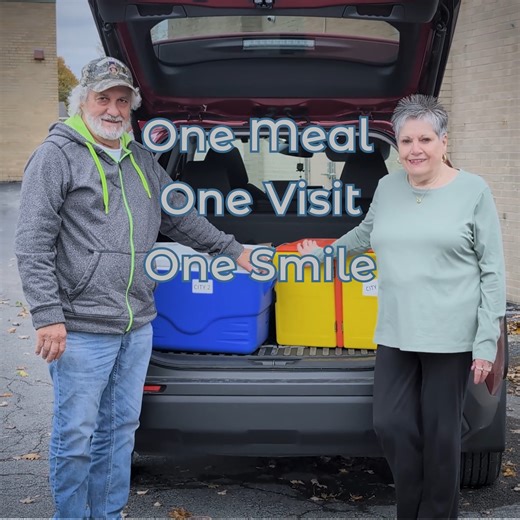 One meal. One visit. One smile. That’s the difference you can make. Become a Home Delivered Meals Volunteer today and help bring connection to neighbors across Genesee County. 💙 geneseeny.gov/ofa-volunteer | Genesee County, NY