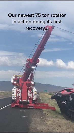 75 Ton Rotator in Action: Century 1075 Peterbuilt 389