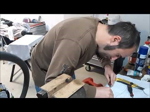 Démontage et nettoyage moteur de centralisation Renault Clio 2