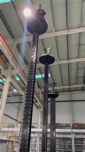 Rigid chain hoist, chain lift platform, industrial machinery lift table, rigid chain lift platform, fixed mast-and-fork lift platform, research stage lift, rapid chain lift.#LiftingPlatform #ScissorLiftTruck #ElectricStacker