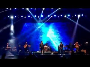 Cheb Khaled ft. Pitbull - Hiya Hiya (Live at Bahrain Motorsport Festival 2016)