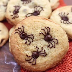 34K views · 128 reactions | Halloween CHOCOLATE CHIP SPIDER COOKIES are as creepy and easy as it gets! https://tastesbetterfromscratch.com/chocolate-chip-spider-cookies/ | Tastes Better From Scratch | Facebook