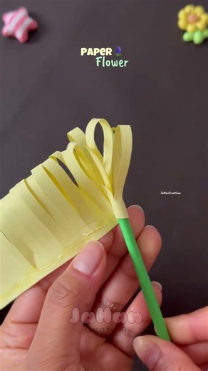Easy paper flowers 🪻 #craft #paperflower #shortvideo #easycrafts