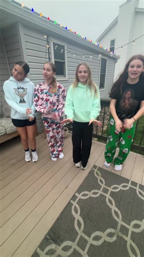 l e n a 🎄 (@lenaburkemper16)’s videos with original sound - barbara son 💚