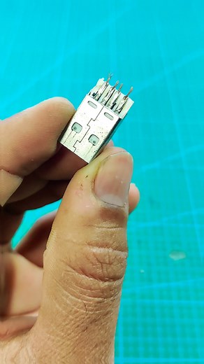 45K views · 262 reactions | Usb strip led light #usb #led #awesome #diy #foryou #technology #shorts #foryou #trending #viral #story #jlcpcb #altium #yt #reels #electronic #ytshorts #fbreels #instagram #engineering#new#ideas #foryou #amazing #jlcpcb #altium #ytshorts #education #science #circuit #shortsfeed #fyp #ideas #fypシ#hack | Electproject | Facebook