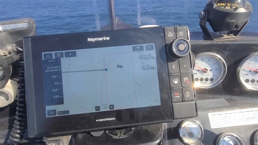 Urgent: The UK government’s consultation will decide whether to ban bottom trawling in 42 protected areas, including East Start Point. 🚨 Deadline: 29 September 2025. Our investigation shows industrial trawlers operating for days inside the East Start Point Marine Conservation Zone, while their catch is sold as “responsibly caught.” MCAs exist to protect fragile seabeds and fish nurseries. Allowing bottom trawling turns them into paper parks and fuels greenwashing. Act now via chilli.app no down