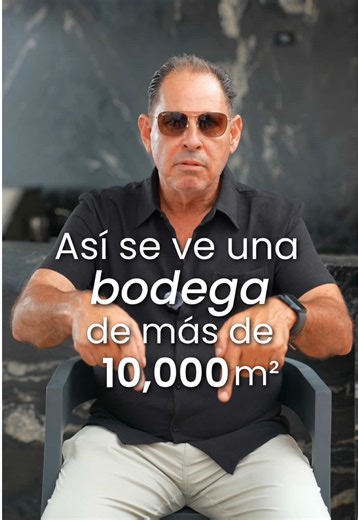 Así se ve una bodega de más de 10 mil m² 😳 Lista para tu proyecto👇 ✔️ Mármol y granito ✔️ Cuarcitas y piedras tecnológicas ✔️ Materiales nacionales e importados También transformamos e instalamos 📲 Mándanos mensaje y te ayudamos #Mármol #Construcción #Interiorismo #Superficies