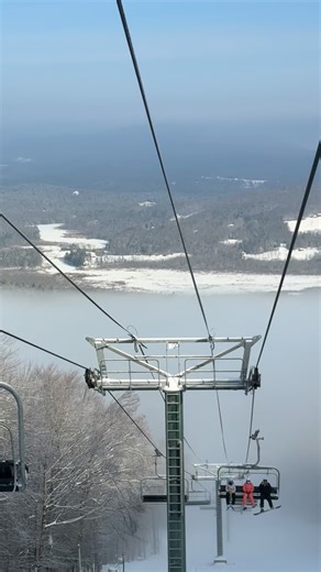 Ragged Mountain Resort on Instagram: "With two inches of fresh snow, a homemade inversion with our snowmaking system, and clear skies - it was one of those special days! 🤩 Tomorrow another couple of inches is expected and Showboat & Lower Ridge plan to open up, enjoy. #raggedmtn | #skitheast"