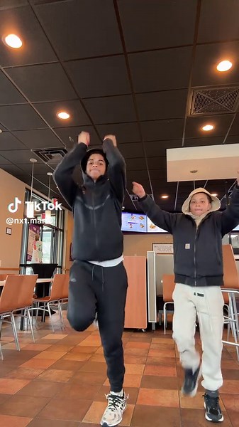 #fypppppppppppppppppppppp #trendinggg #duooooo #dance #makemefamous | dance