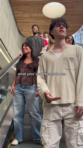 Before and after a flash mob… #popmusic