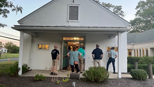 Why Plumstead residents packed this meeting to challenge a livestock feed mill project