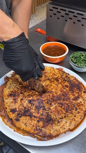 Birria Quesadilla Pizza 🌮🍕 | Chefclub Network