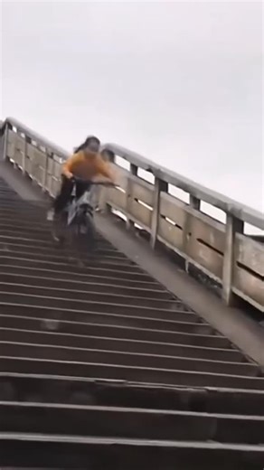 🎓 Malaysia’s LARGEST Education Fair with Trial Class is here! ✨ 60 REAL Trial Classes — Experience Before You Choose ✨ 📍 【CourseMap.my Education Fair】 🆓 Free Admission 📅 24th & 25th Jan (Sat & Sun) 🕚 11AM – 6PM 🏢 Pavilion Bukit Jalil Exhibition Centre 📌 5th Floor, Pink Zone 🚍 FREE Shuttle Bus Provided 🔥 Why You MUST visit: ✅ 60 Hands-On Trial Classes (not talks, REAL classes) ✅ Explore courses like Engineering, Design, Psychology, Healthcare, IT & more ✅ 80 Local & Overseas Institutions