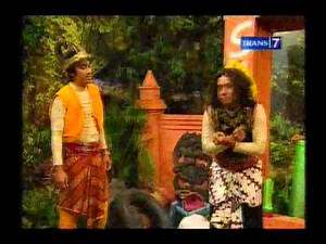 Opera Van Java 062 Burisrowo Minta Kawin.flv