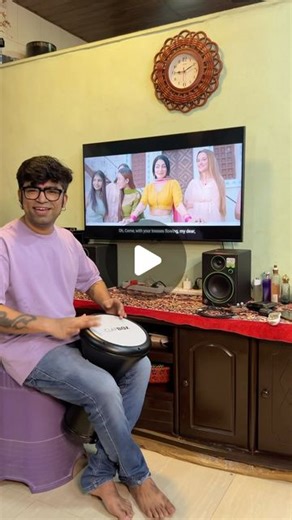 Clapbox on Instagram: "Lehenga by Diljeet just got more groovy with @jannydholi ‘s beats . . . . . . . #clapbox #music #musicians #lehenga #diljitdosanjh #diljit #punjabisongs #punjabi #covers #cajon #darbuka"
